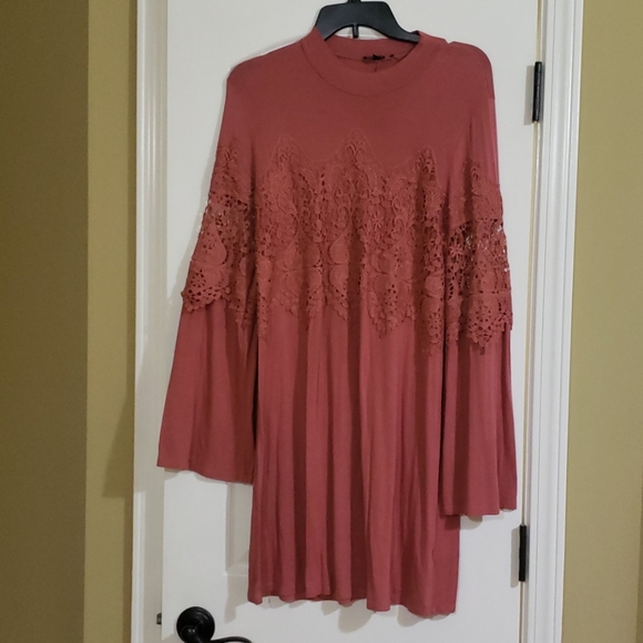 Dresses & Skirts - Lace Bell-Sleeved Dress